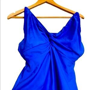 h2oh blue flattering tankini swim top